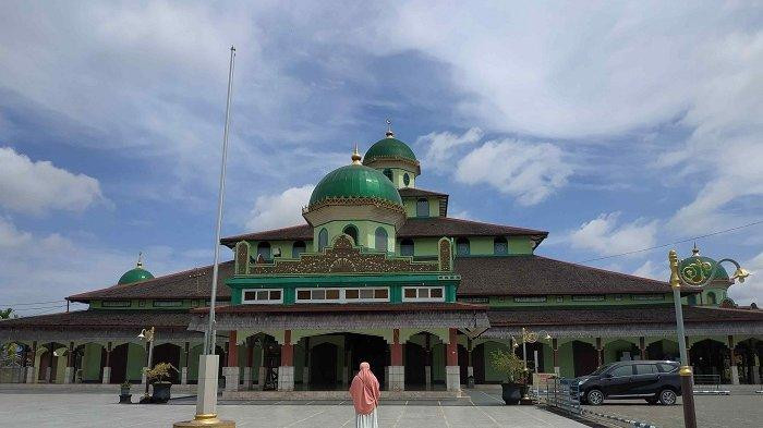 Masjid Jami Sungai Jingah atau Masjid Jami Banjarmasin Kalimantan Selatan. (Foto: Istimewa)
