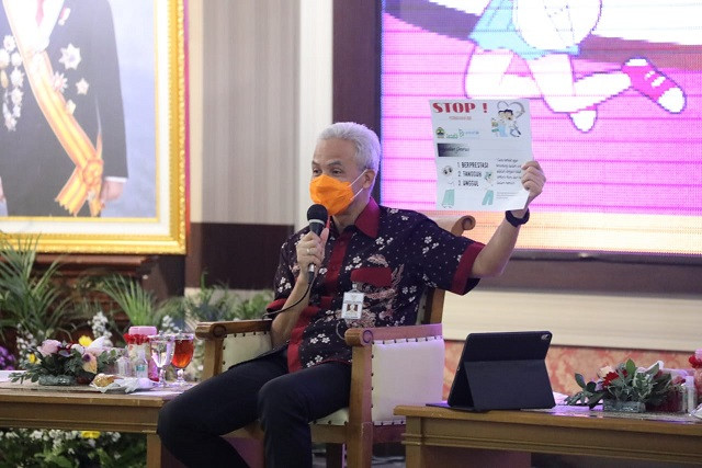 Gubernur Jawa Tengah Ganjar Pranowo dalam acara Talkshow Gelar Expo Jo Kawin Bocah di Gedung Gradhika Bhakti Praja, Rabu 9 Juni 2021. (Foto: Istimewa)