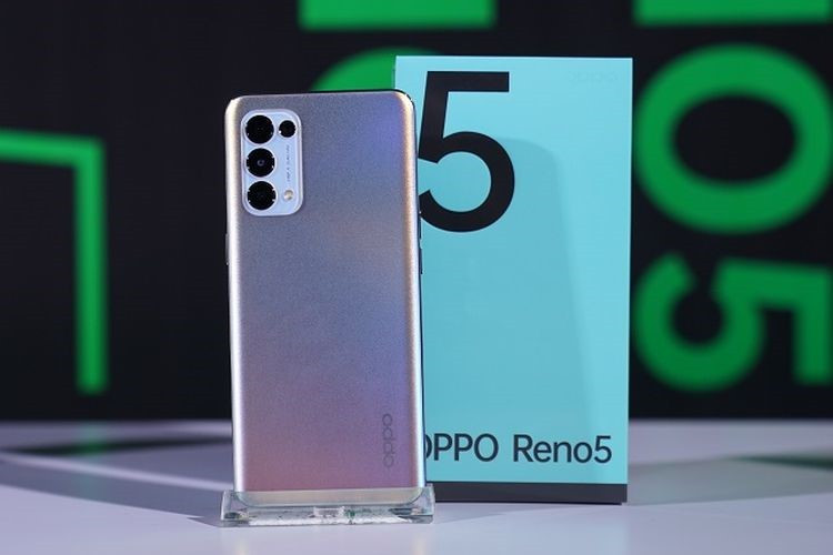 Oppo Reno5 diklaim memegang standar tinggi layar dalam seri Reno, dan mendapat sertifikat Netflix HD dan Amazon Prime HD. (Foto: Istimewa)