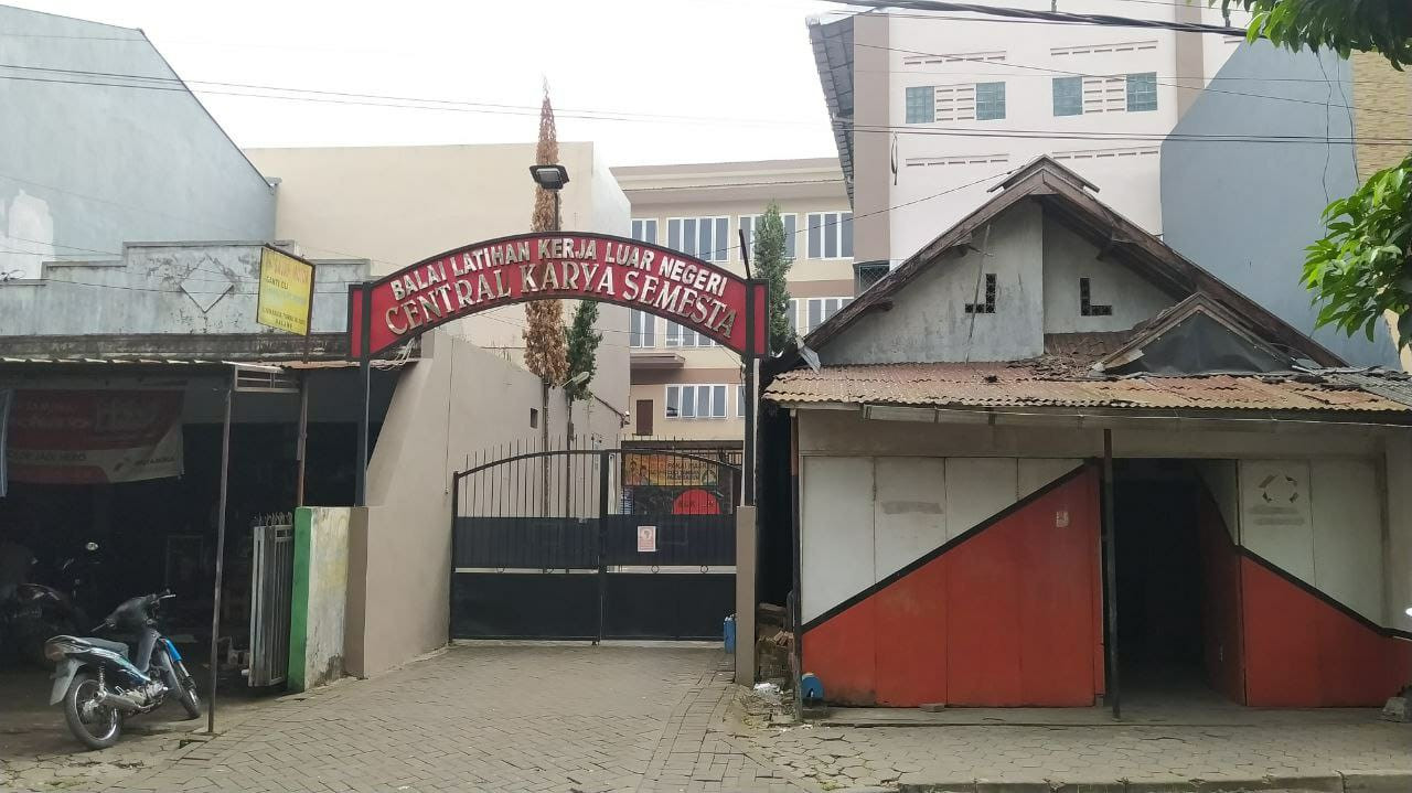 Tampak depan Balai Latihan Kerja (BLK) Central Karya Semesta di Jalan Rajasa, Kedungkandang, Kota Malang (Foto: Lalu Theo/ngopibareng.id)