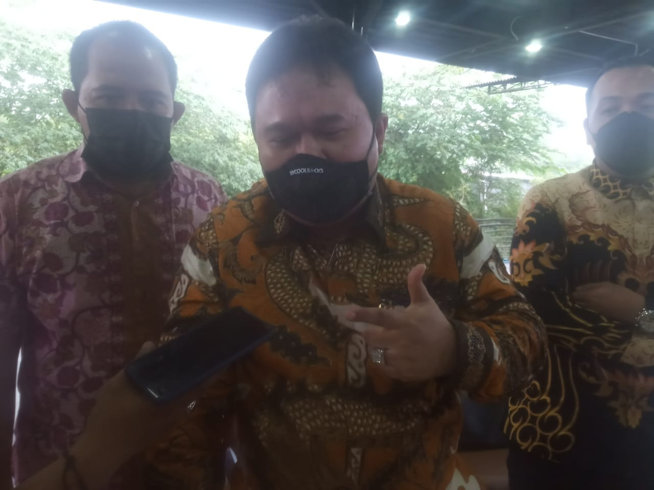 Kuasa hukum founder SMA SPI, Recky Bernardus Surupandy saat ditemui di SMA SPI, Kota Batu, Jawa Timur (Foto: Lalu Theo/ngopibareng.id)