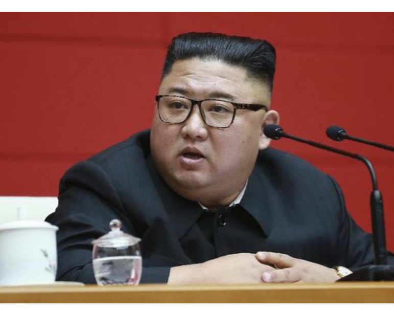 Pimpinan tertinggi Korea Utara Kim Jong-un menyebut K-Pop serupa kanker ganas yang mengancam pemuda di negaranya. Ia memberikan sejumlah sanksi berat bagi produk K-Pop di Korut. (Foto: Cnn)