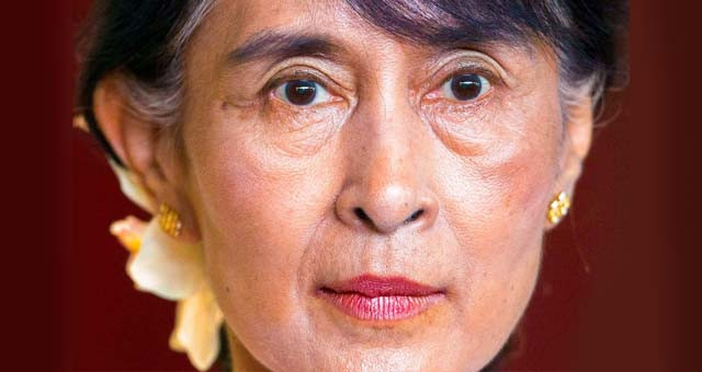 Aung San Suu Kyi hari ini mulai diadili dengan tuduhan melanggar pembatasan kerumuman. (Foto:Reuters)