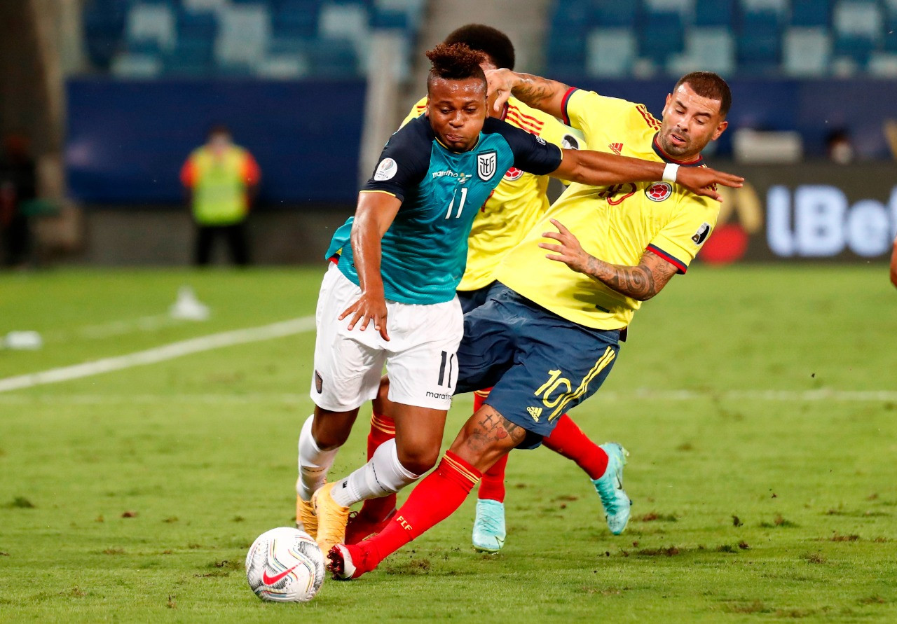 Kolombia meraih penuh saat melawan Equador dalam lanjutan penyisihan grup Piala Copa America 2021. (Foto: AFP)