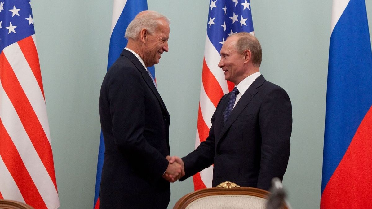 Pertemuan Presiden Amerika Serikat (AS) Joe Biden dengan Presiden Rusia Vladimir Putin di Jenewa, Swiss Rabu 16 Juni 2021. (Foto: reuters)