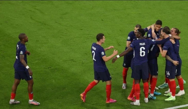Prancis kalahkan Jerman 1-0 berkat gol bunuh Matt Hummels. (Foto: UEFA)