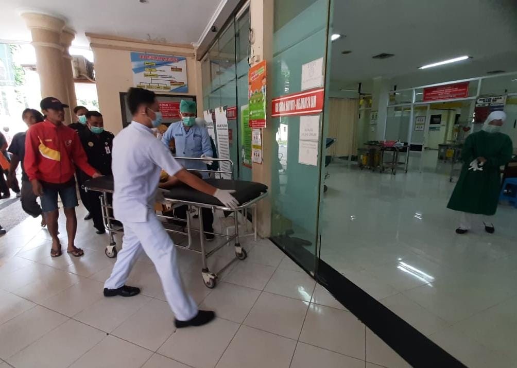 Pasca kejadian korban di bawa ke IGD Rumah Sakit Umum dr. Haryoto Lumajang (Foto : Istimewa)
