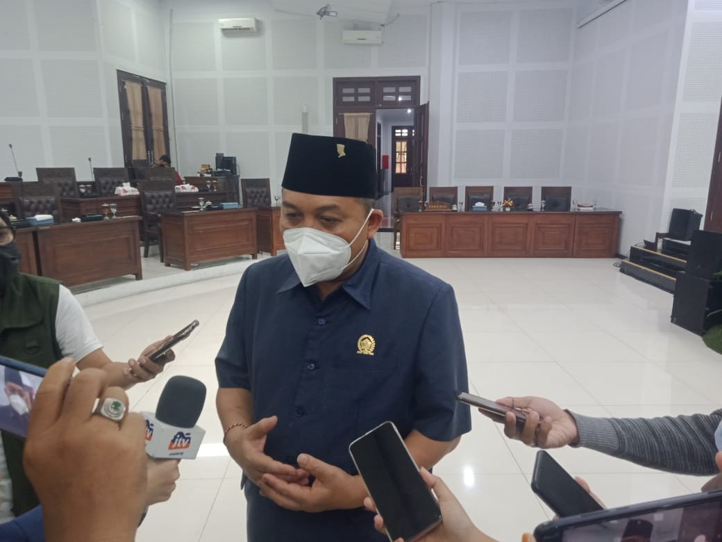 Ketua DPRD Kota Malang, I Made Riandiana Kartika saat ditemui di Ruang Sidang DPRD Kota Malang (Foto: Lalu Theo/ngopibareng.id)