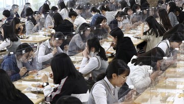 Praktik dunia pendidikan, di suatu sekolah di Korea Selatan. (Foto: Istimewa)