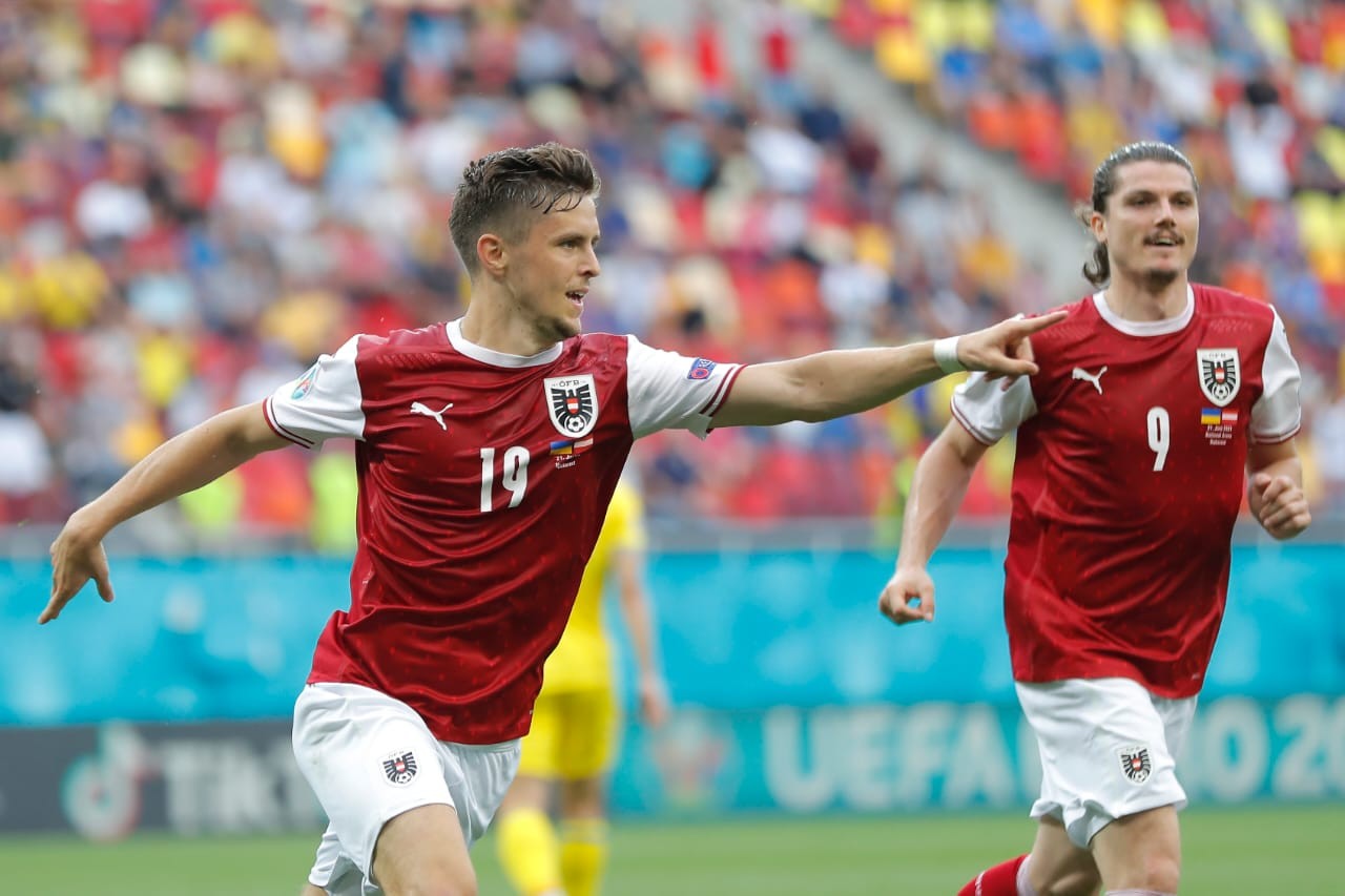 Selebrasi pemain Austria, Christoph Baumgartner usai mencetak gol ke gawang Ukraina (Twitter: @euro2020)