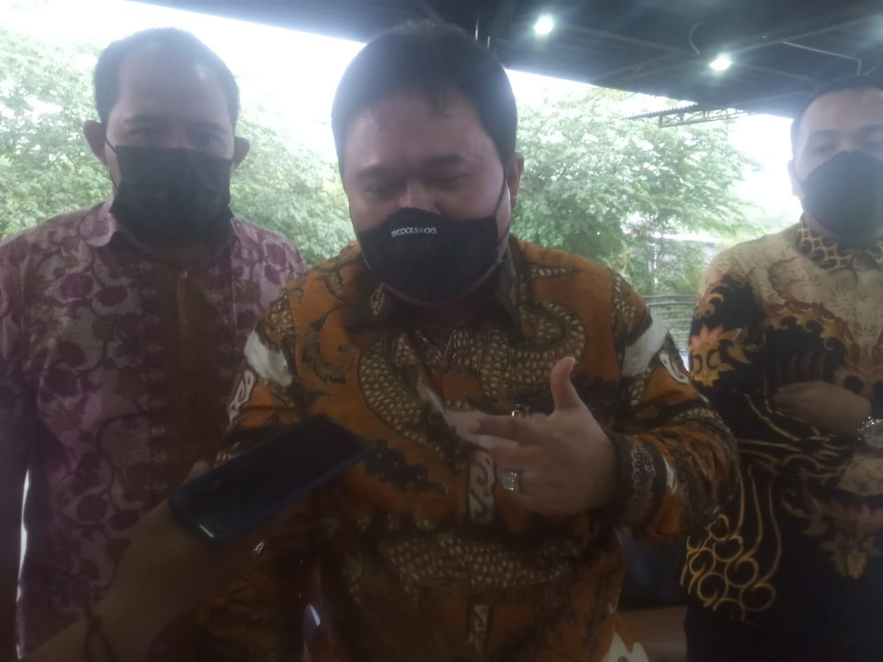 Kuasa hukum terlapor, Recky Bernardus Surupandy saat berada di SMA SPI, Kota Batu, Jawa Timur (Foto: Lalu Theo/ngopibareng.id)