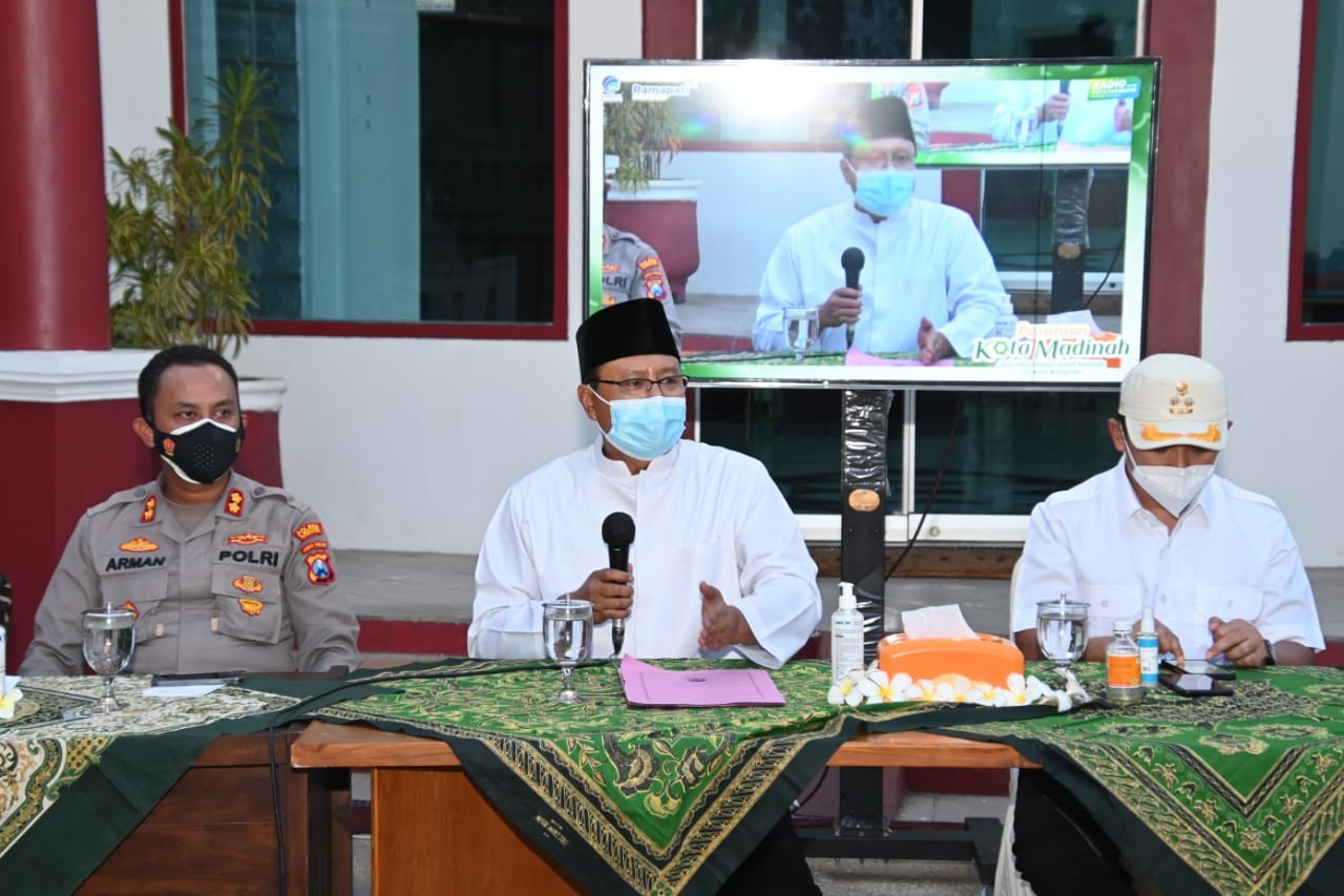 Gus Ipul saat bersilaturahmi ke Ponpes Salafiyah, Kota Pasuruan. (Foto: Istimewa)
