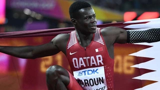 Abdalelah Haroun dari Qatar usai finish ketiga di final cabang atletik 400m putra di Kejuaraan Dunia IAAF 2017 di Stadion London. Abdalelah Haroun meninggal akibat kecelakaan mobil di Doha, Qatar, Sabtu kemarin. (Foto: AFP)