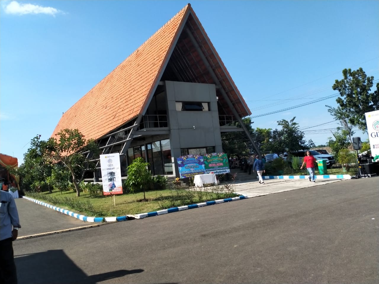 Bangunan baru Instalasi Penelitian dan Pengkajian Teknologi Pertanian (IP2TP) Muneng, Kecamatan Sumberasih, Kabupaten Probolinggo. (Foto: Ikhsan Mahmudi/Ngopibareng.id)
