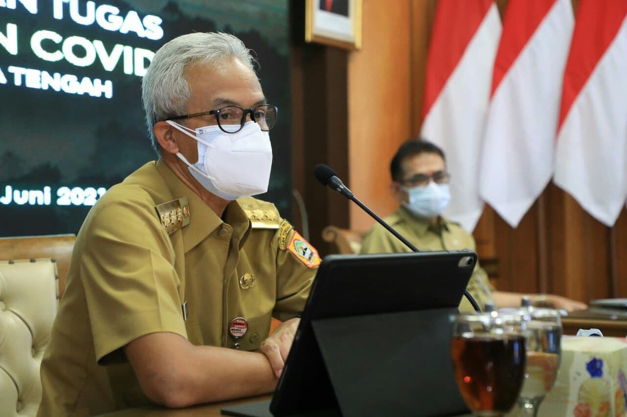 Gubernur Jawa Tengah Ganjar Pranowo mendoro tumbuhnya kearifan lokal untuk menekan Covid-19. (Foto: Ist)