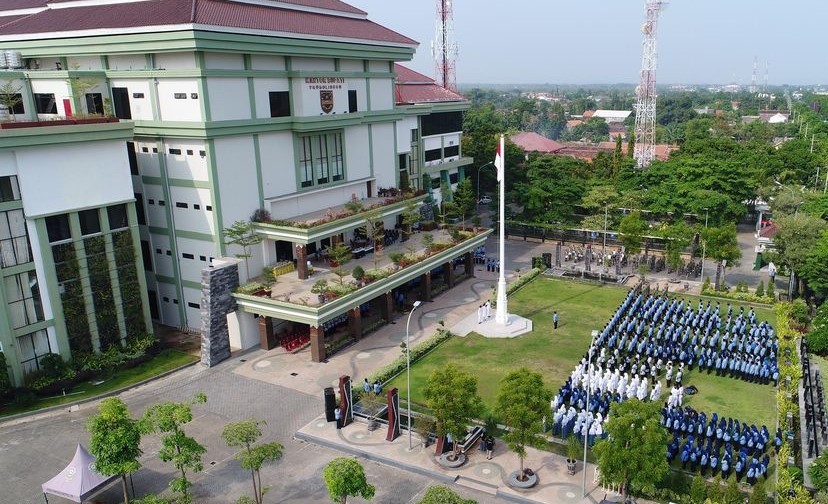 Kantor Bupati Probolinggo, tempat bekerja sebagian pegawai yang terkonfirmasi positif Covid-19. (Foto: Ikhsan Mahmudi/Ngopibareng.id)