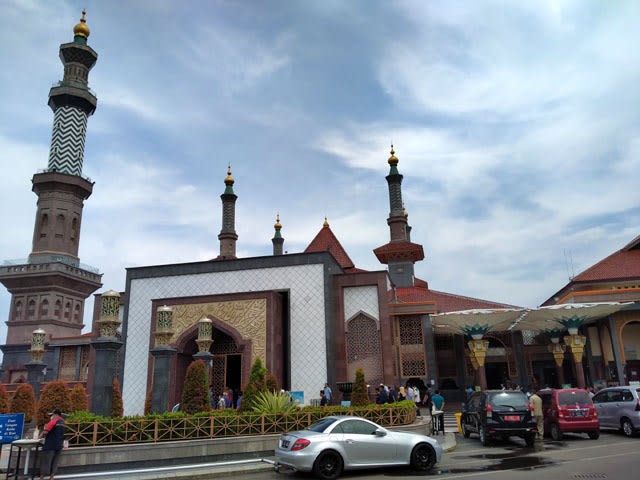Masjid Raya At-Taqwa Cirebon, Jawa Barat. (Foto: IStimewa)