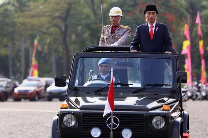 Presiden Joko Widodo dalam Peringatan ke-75 Hari Bhayangkara di Istana Negara, Jakarta, Kamis 1 Juli 2021. (Foto: Setpres)