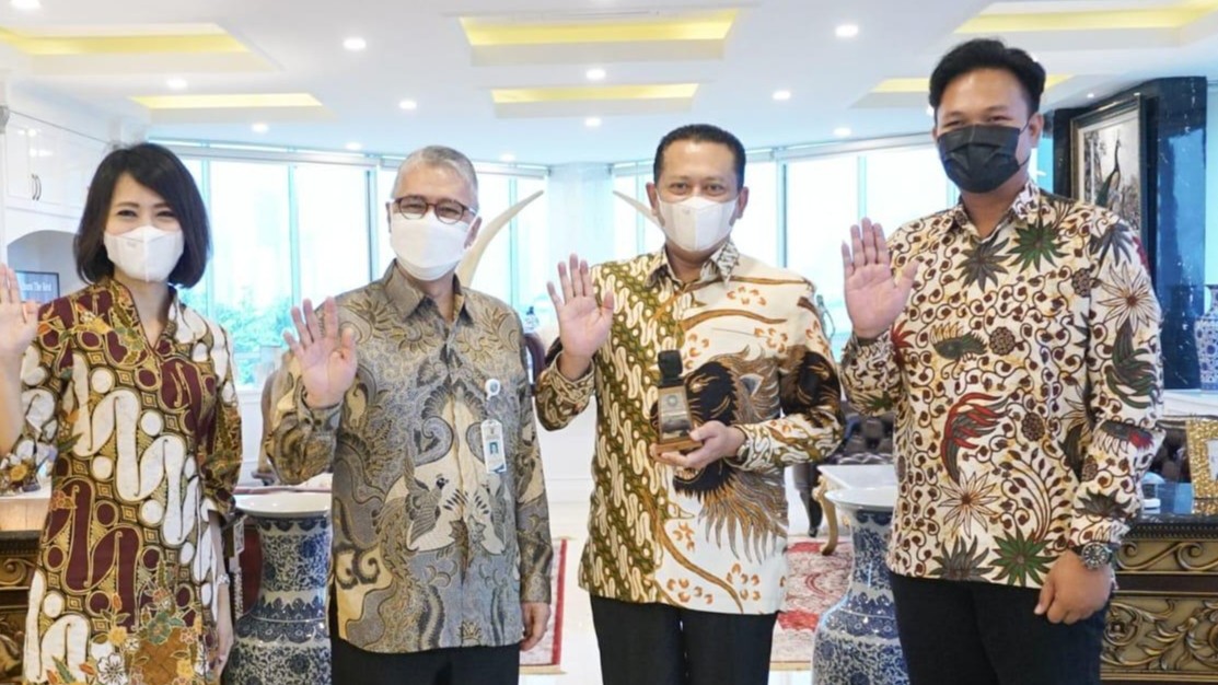 Ketua MPR RI Bambang Soesatyo bersama Rektor niversitas Budi Luhur Wendi Usino ( foto: istimewa) Jakarta