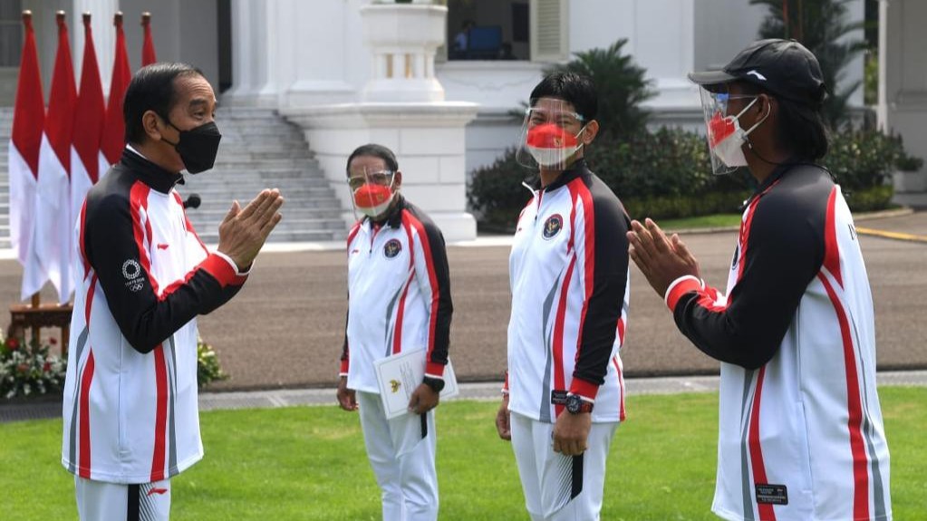Presiden Joko Widodo (Jokowi) memberi ucapan selamat kepada kontingen Indonesia yang akan berlaga di Olimpiade Tokyo. (Foto: Setpres)