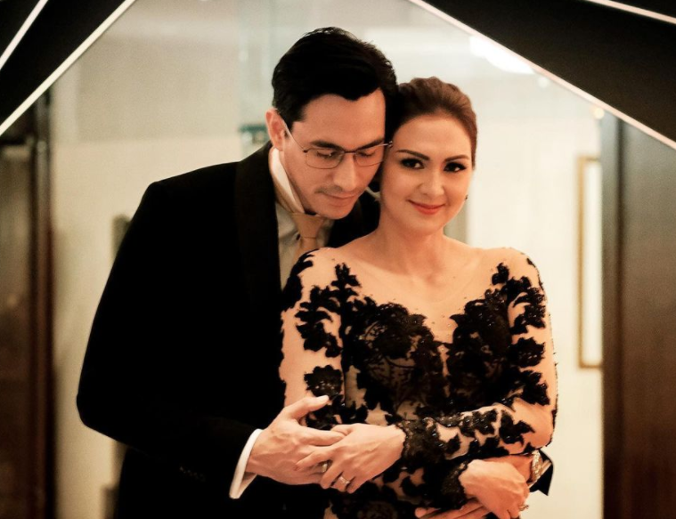 Darius Sinathrya (kiri) dan Donna Agnesia (kanan). (Foto: Instagram Darius Sinathrya)