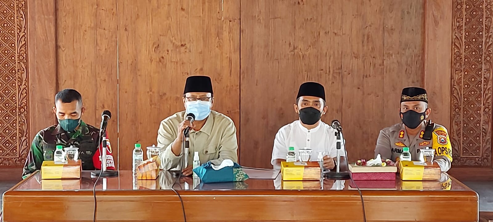 Walikota Pasuruan Saifullah Yusuf atau Gus Ipul menyampaikan rincian prosedur penyembelihan hewan kurban. (Foto: Istimewa)