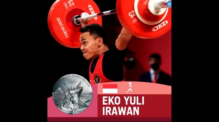 Eko Yuli Irawan meraih medali perak di cabang angkat besi, Minggu 25 Juli 2021 (Foto: Istimewa)
