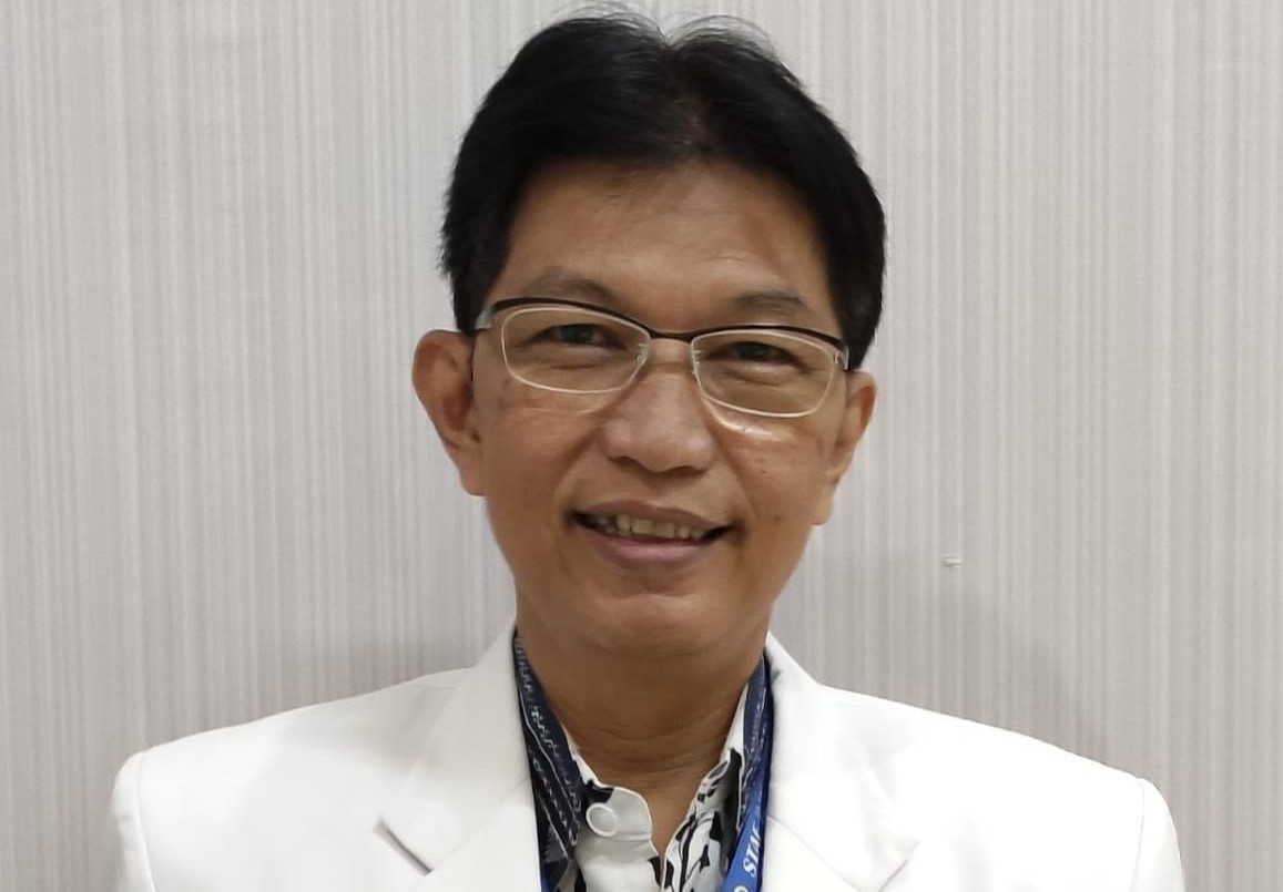 Pakar UNAIR Dr dr Gatot Soegiarto tanggapi maraknya perebutan jenazah Covid-19. (Foto: Istimewa)