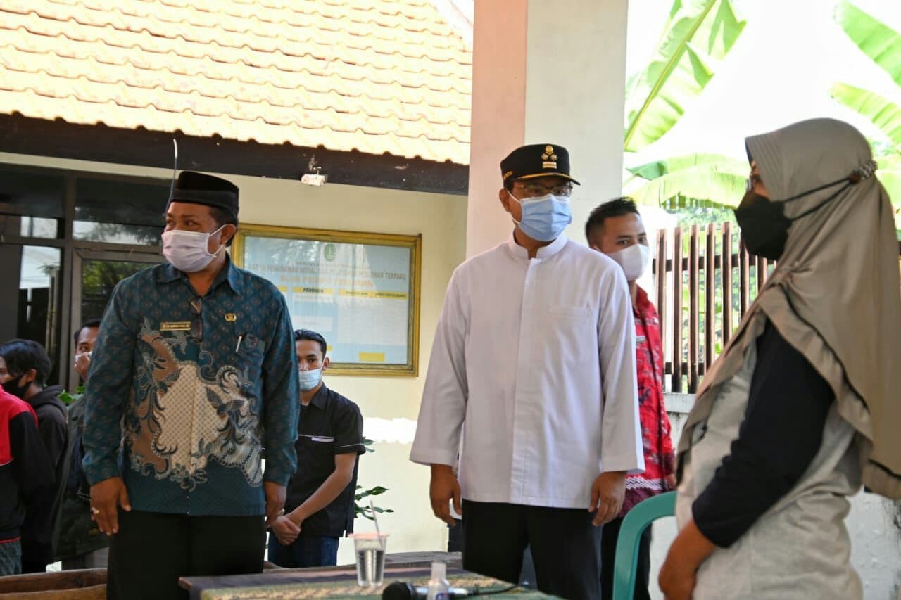 Walikota Pasuruan Saifullah Yusuf (Gus Ipul) menyebutkan jika bantuan uang tunai dari kemensos langsung masuk ke rekening bank penerima manfaat. (foto: ist)