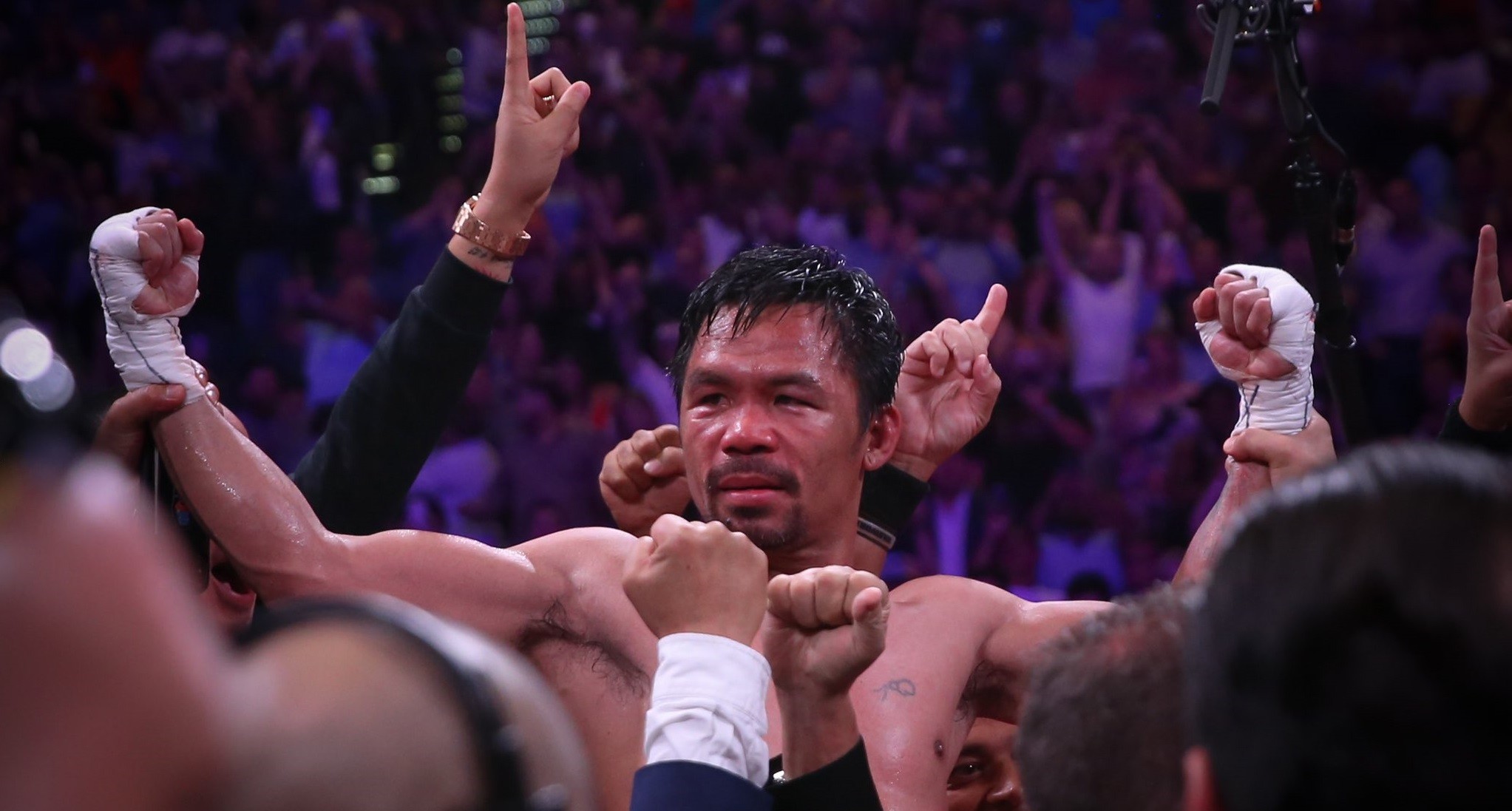 Manny Pacquio sesaat usai mengalahkan Keith Thurman dua tahun silam. (Foto: Twitter/@MannyPacquio)