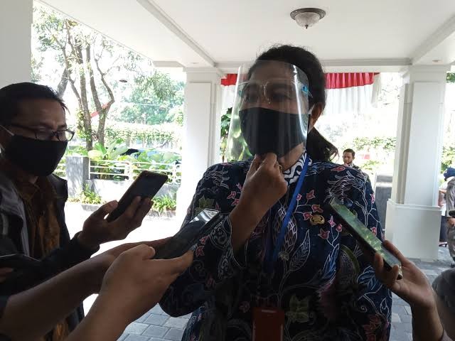 Kepala Disporapar Kota Malang, Ida Ayu Made Wahyuni ketika berada di Hotel Shalimar (Foto: Lalu Theo/ngopibareng.id)