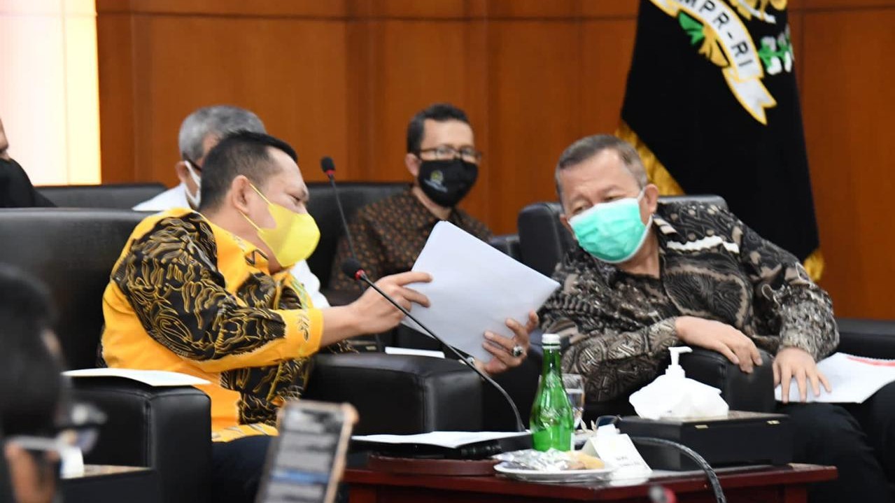 Ketua MPR RI Bambang Soesatyo dalam rapat gabungan dengan DPD RI. (Foto: Istimewa)