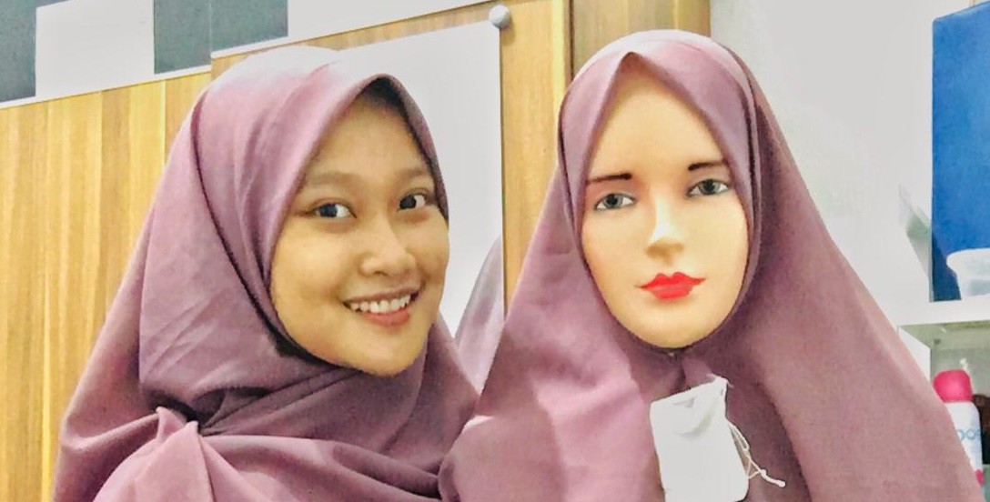 HI BEST Hijab, hijab dengan aromaterapi anti lecek dan ketombe karya mahasiswa Unusa (Foto: istimewa).