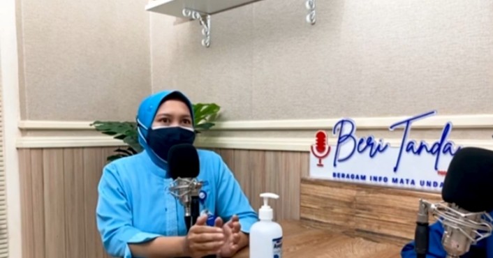 Staf Gizi RS Mata Undaan (RSMU) Surabaya, Ely Kurnilasari,A.Md.GZ dalam podcast Beri Tanda. (Foto: Istimewa)