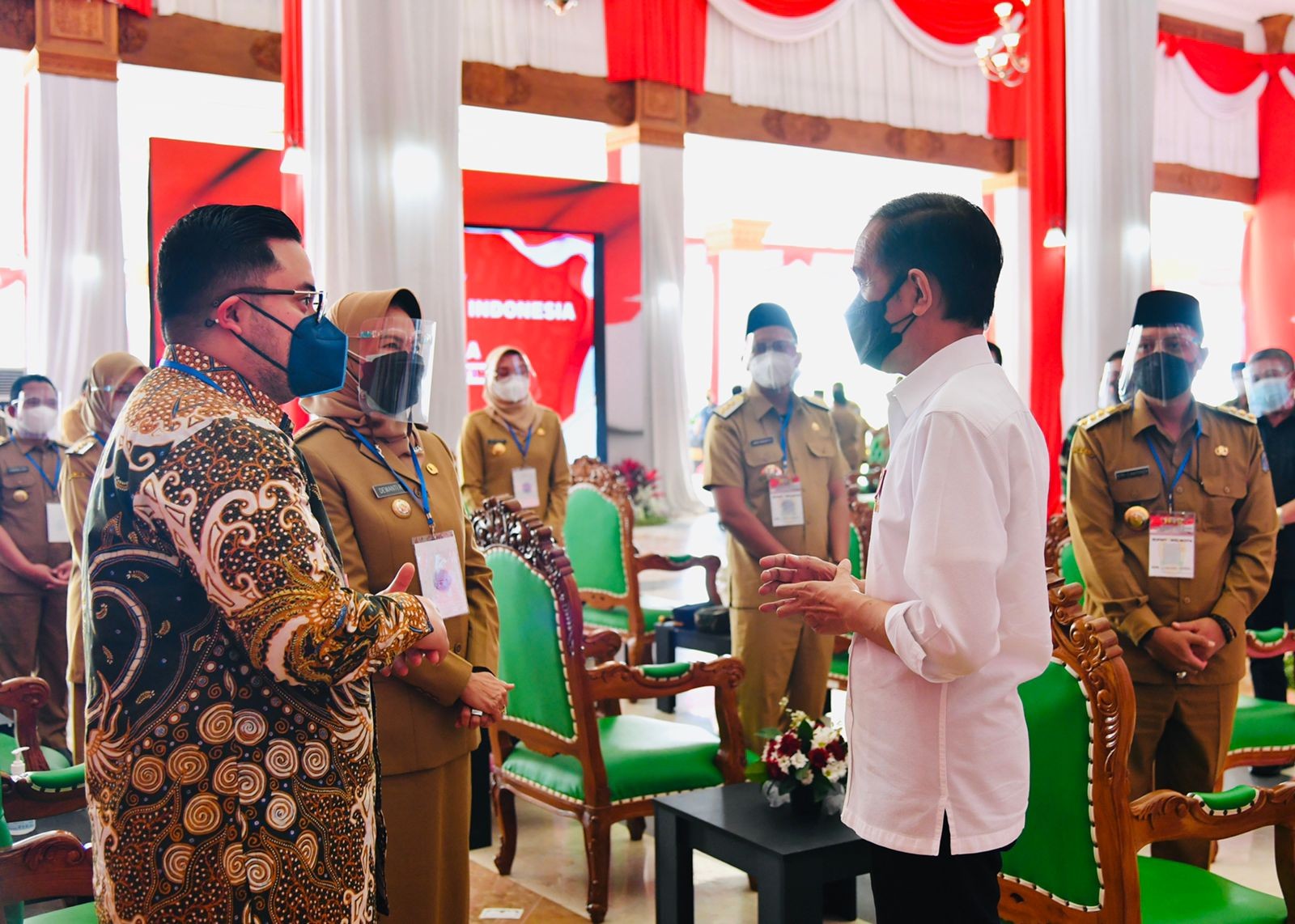 Bupati Kediri Hanindhito Himawan Pramana bersama Presiden Jokowi. (Foto: Istimewa)