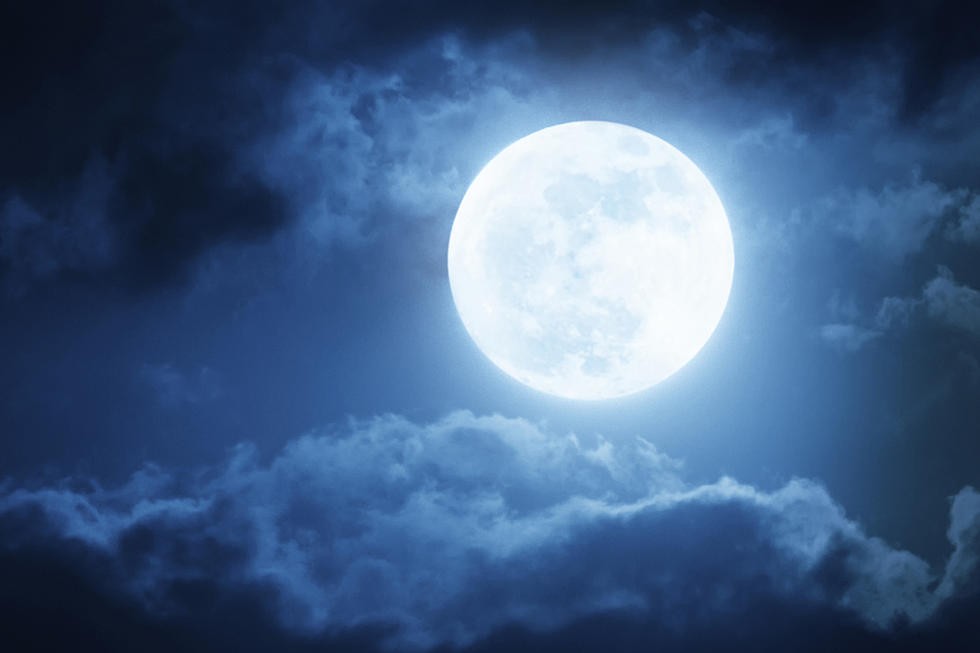 Ilustrasi blue moon. (Foto: Istimewa)