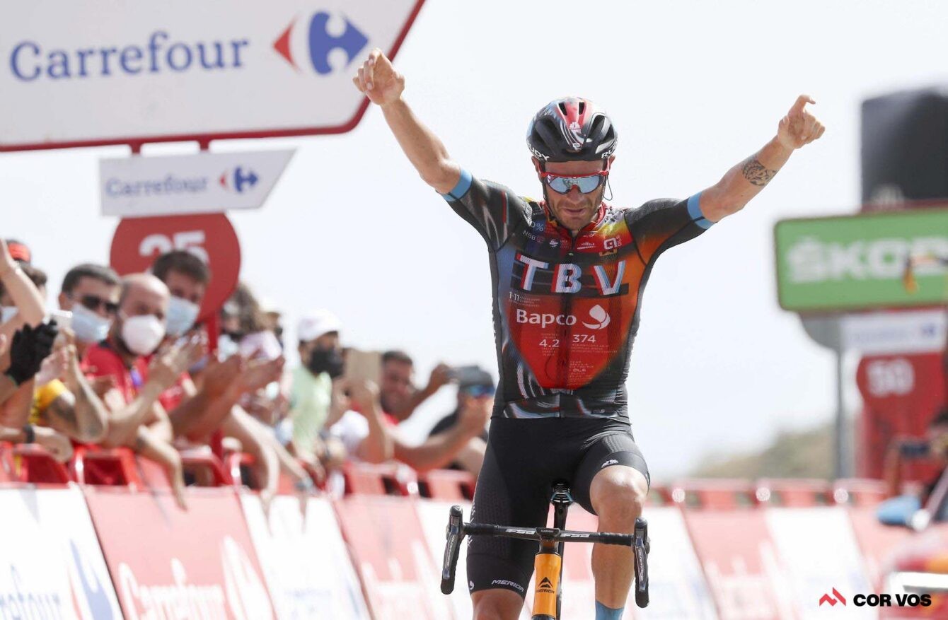 Damiano Caruso (Bahrain  Victorious) berhasil memenangkan etape 9 dan merebut jersey polkadot di Vuelta a Espana. (Foto: Istimewa)