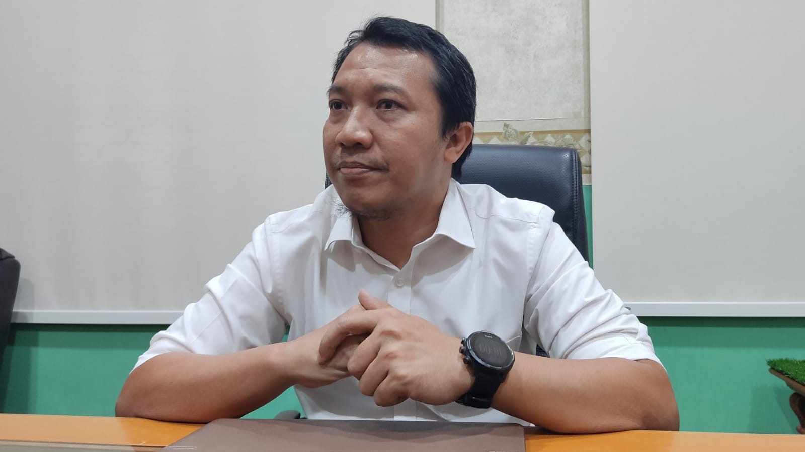 Wakil Ketua Umum PSSI Jatim, Amir Burhanuddin. (Foto: Fariz Yarbo/Ngopibareng.id)