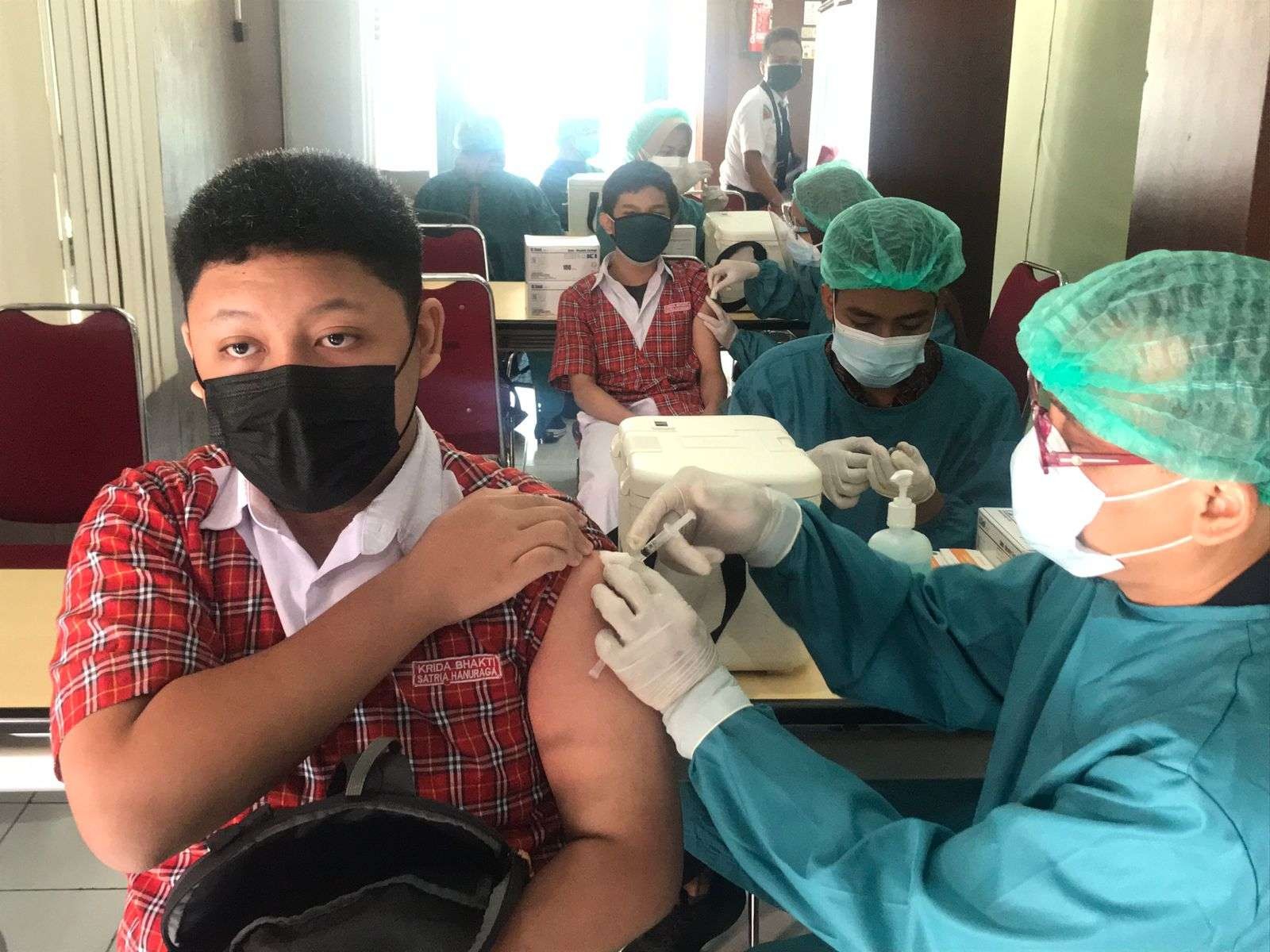 Launching vaksinasi pelajar di Kota Malang bertempat di Poltekkes Kemenkes. (Foto: Lalu Theo/Ngopibareng.id)