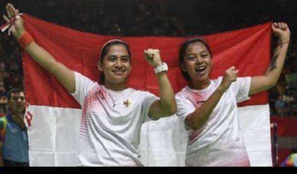 Arsip foto - Pebulu tangkis putri Indonesia Leani Ratri Oktila (kiri) dan Khalimatus Sadiyah Sukohandoko (kanan). (Foto: Antara/Hafidz Mubarak)