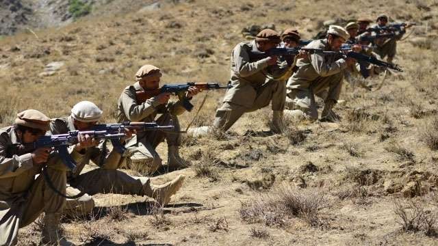 Pasukan Front Perlawanan Nasional (NRF) pimpinan Ahmad Massoud melakukan perlawanan terhadap Taliban di Provinsi Panjshir. Taliban klaim telah menaklukkan pasukan NRF.  (Foto:AFP/Al Jazeera)