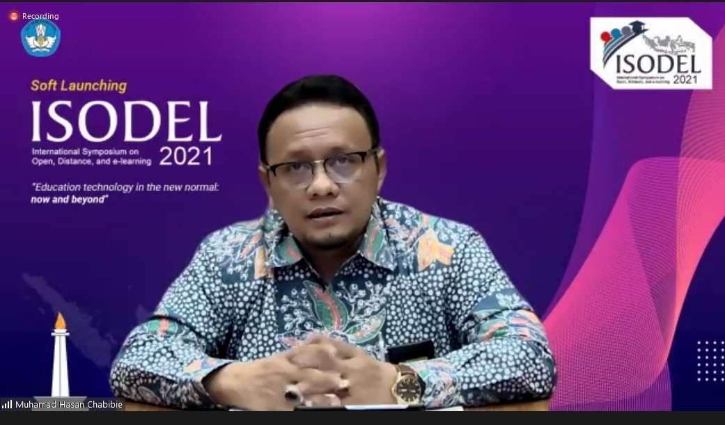 Plt. Pusdatin Kemendikbud, Dr. Hasan Chabibie saat pembukaan pra-agenda ISODEL 2021. (Foto: Istimewa)