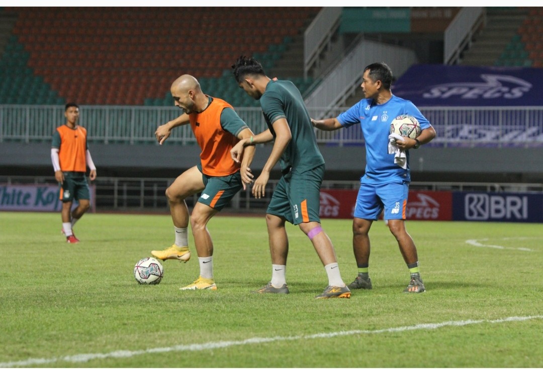 Persik Kediri gelar latihan jelang lawan Borneo FC. (Foto: Istimewa)