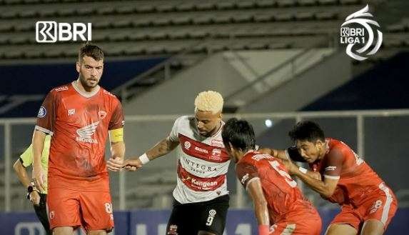 Madura United vs PSM Makassar. (Foto: Istimewa)