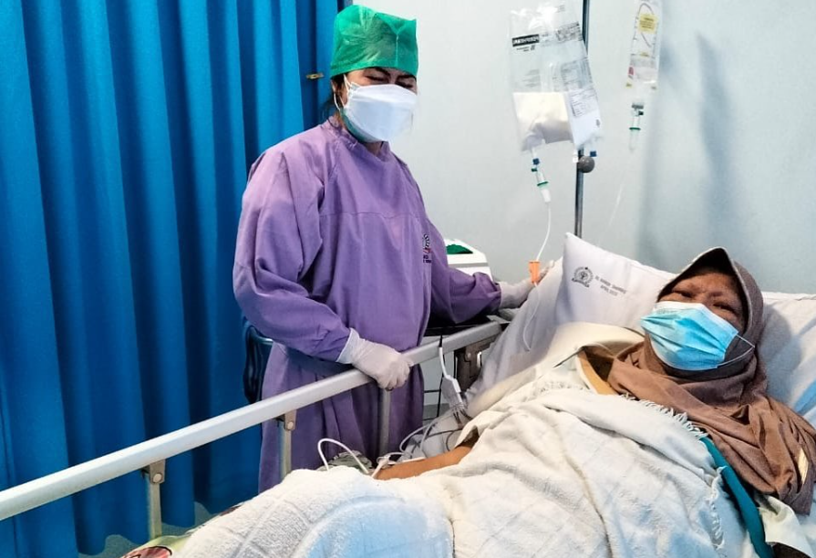 Legenda bulutangkis Indonesia Verawaty Fajrin terbaring sakit. Ia hanya memegang asuransi BPJS kelas 2 dan membutuhkan bantuan pemerintah. (Foto: Instagram)