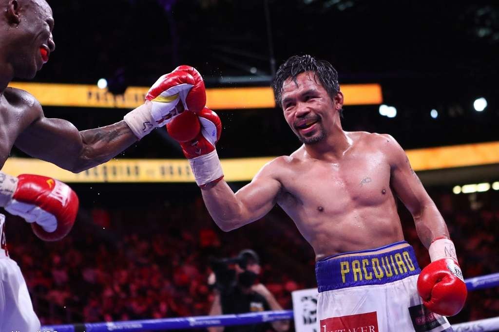Manny Pacquiao kalah di ring tinju lawan Yordenis Ugas dalam pertarungan perebutan sabuk kelas welter WBA. (Foto: Twitter)