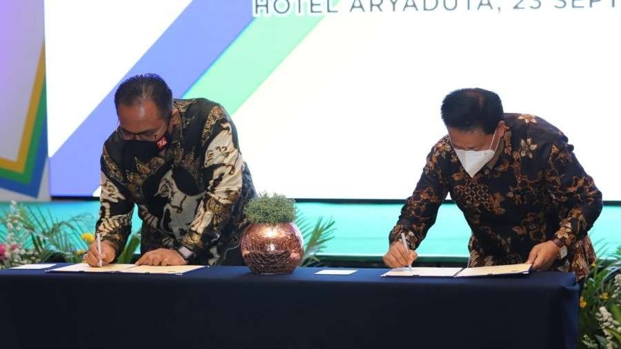 Menag dan Kepala Perpusnas tandatangani MoU di Jakarta. (Foto: Kemenag)
