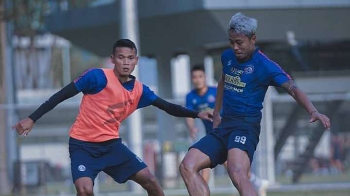 Pemain Arema FC saat menjalani sesi latihan jelang laga melawan Persipura Jayapura (Instagram: @aremafcofficial)