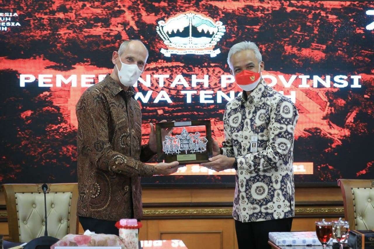 Duta Besar Belanda untuk Indonesia, Lambert Grijns datang ke Jawa Tengah untuk menemui Gubernur Ganjar Pranowo, Rabu 29 September 2021. (Foto: ist)