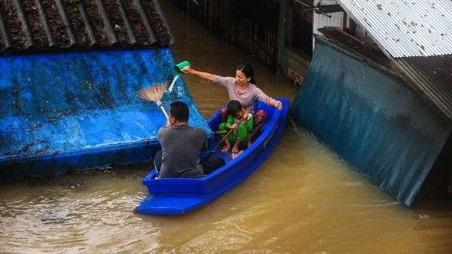 Luapan air sungai terjadi menyebabkan banjir di Thailand. (Foto: reuters)